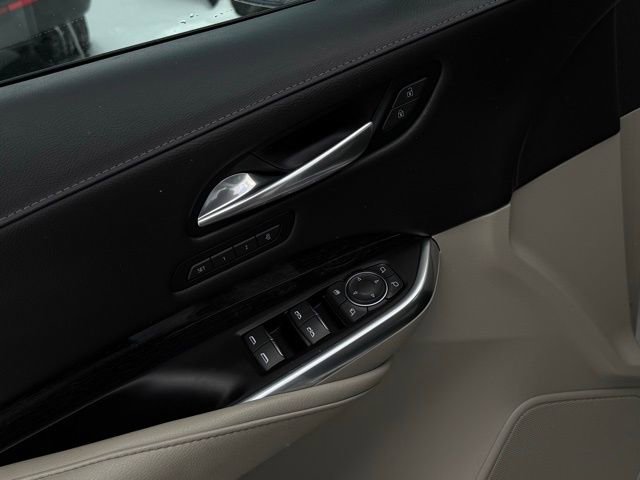 Used 2022 Cadillac XT4 Premium Luxury w/ Sun And Sound Package image 14