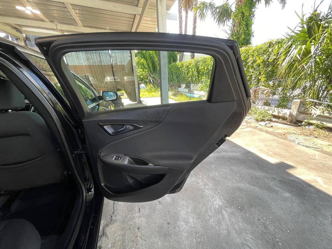 Used 2021 Chevrolet Malibu LT FWD image 14