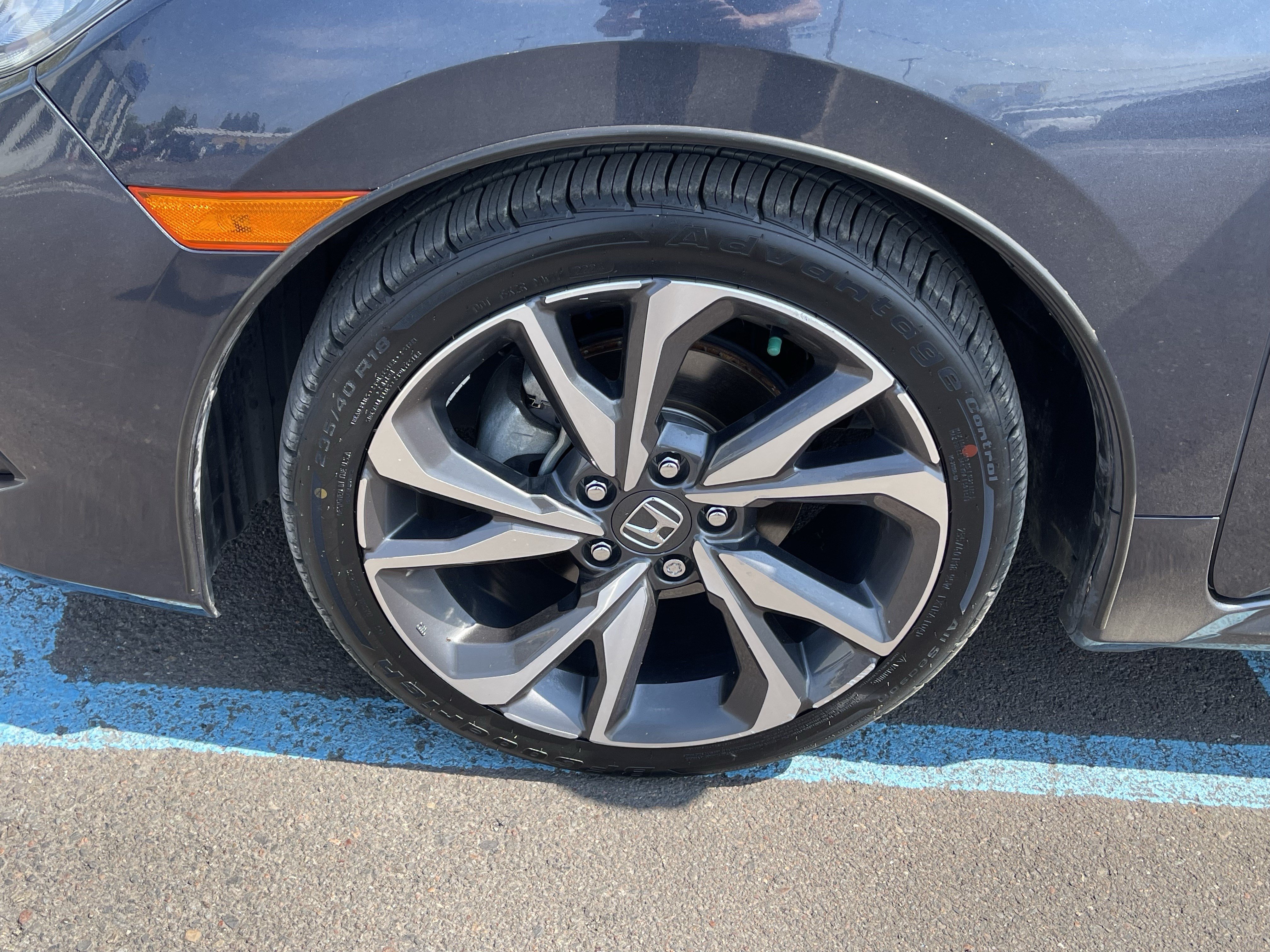 Used 2020 Honda Civic Touring image 9