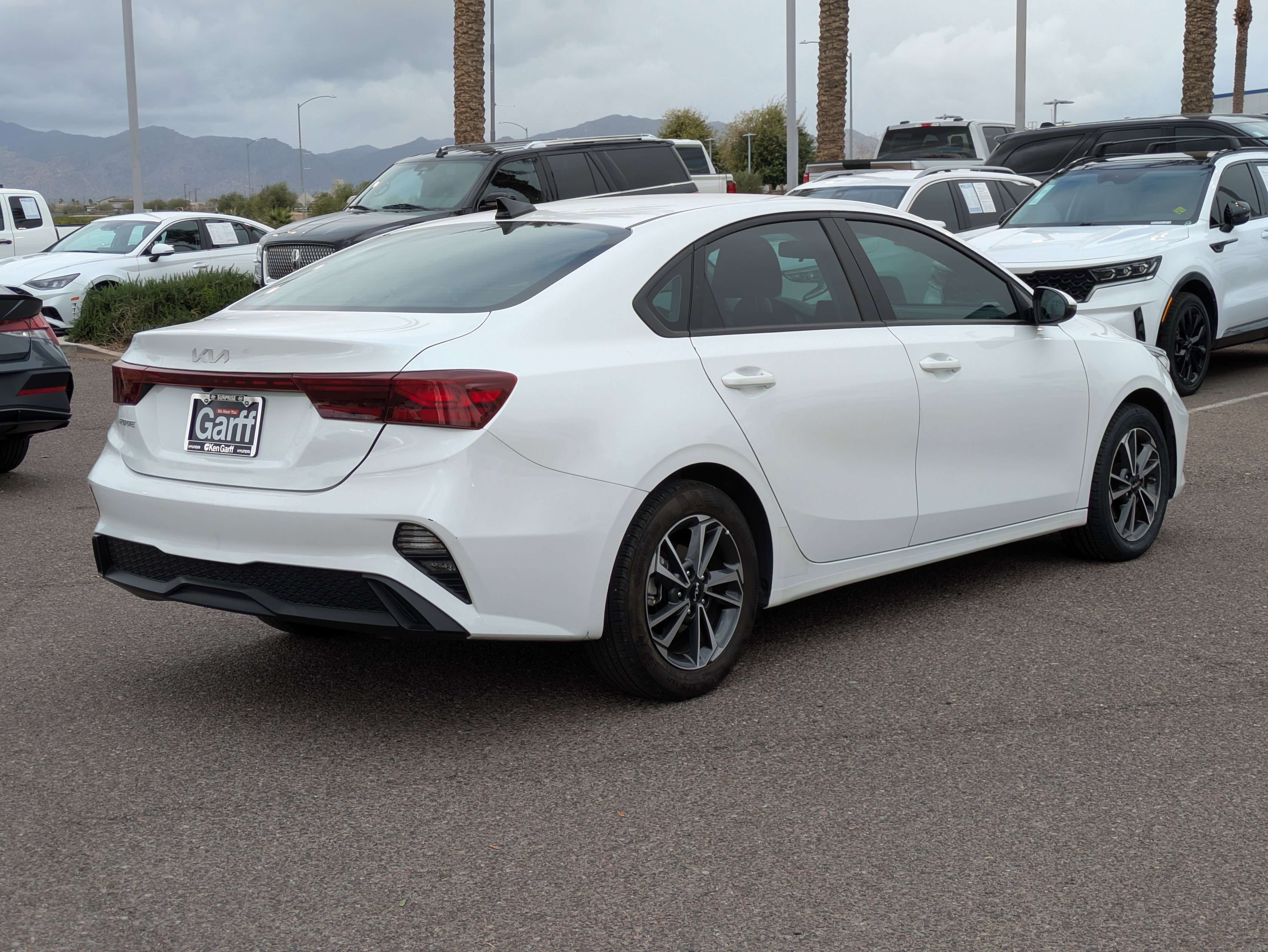Used 2023 Kia Forte LXS w/ LXS Technology Package image 3