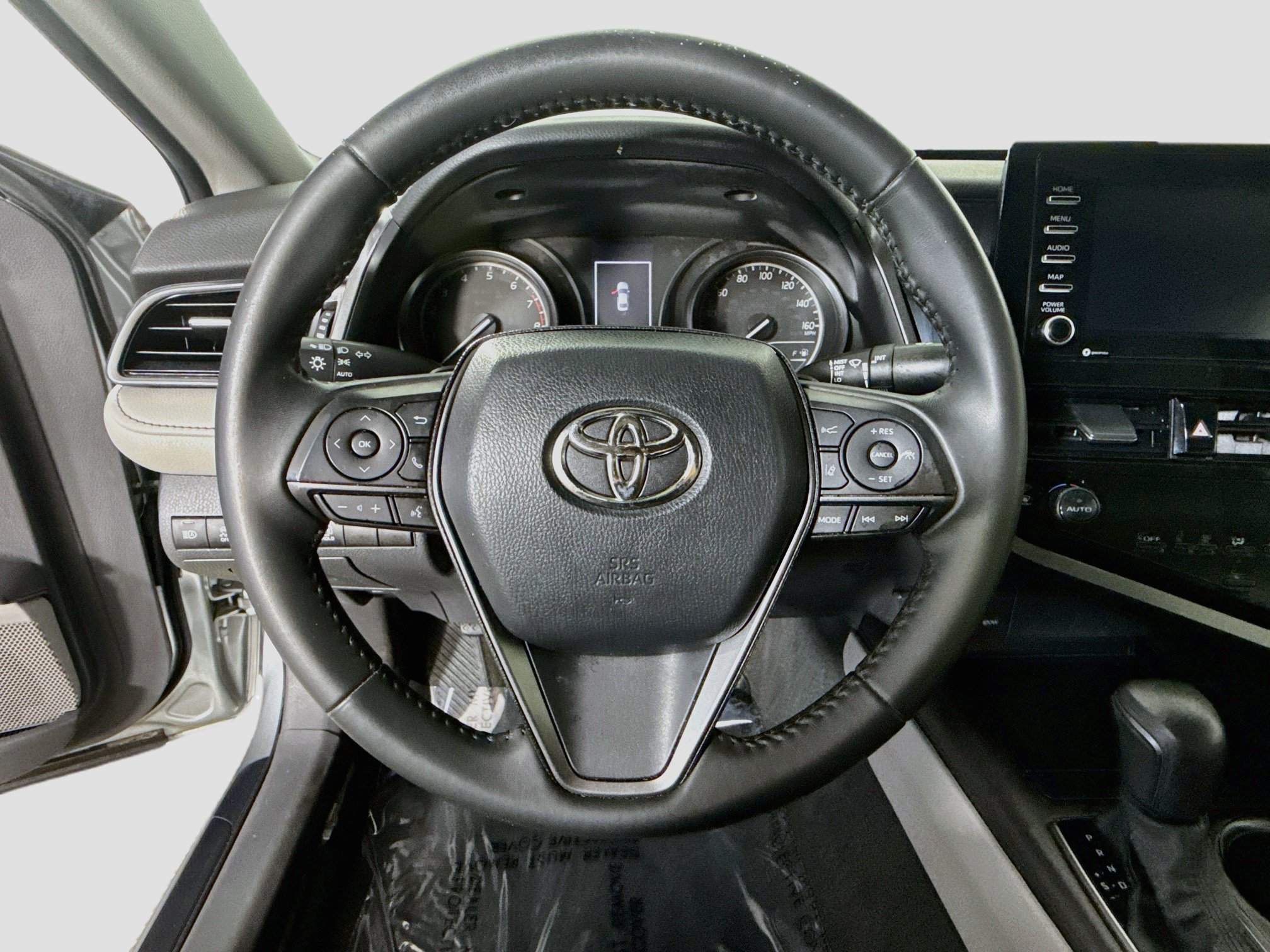 Used 2023 Toyota Camry SE w/ Convenience Package FWD image 13