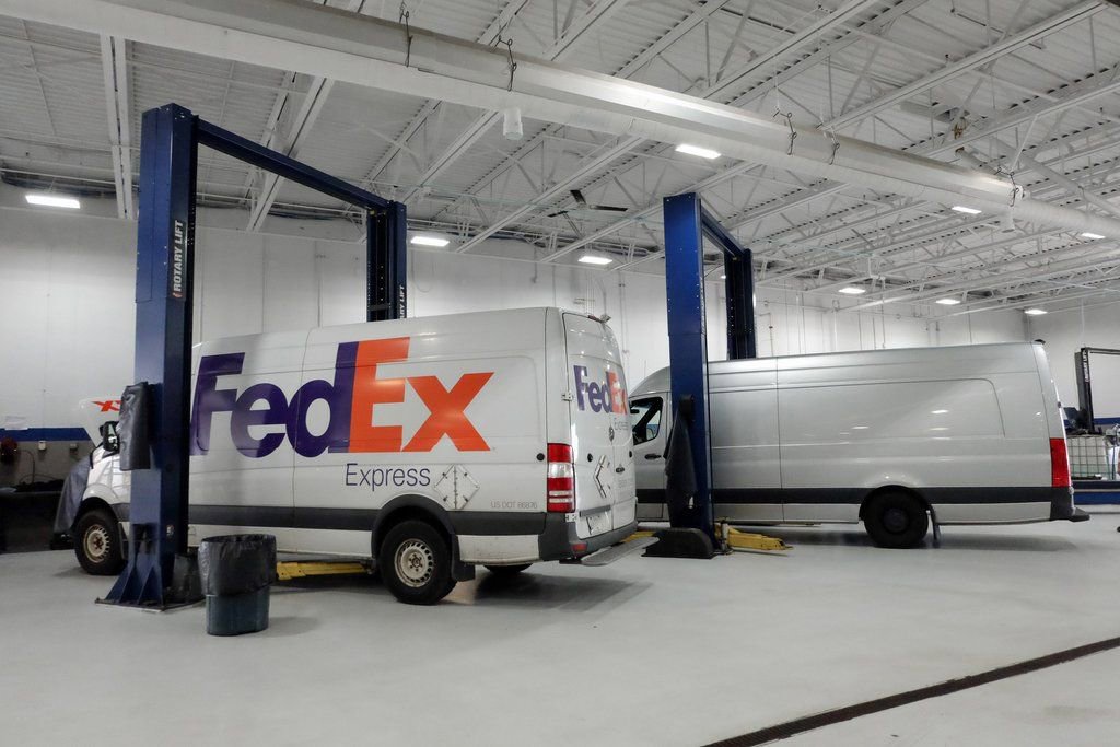 Used 2025 Mercedes-Benz Sprinter 2500 image 32