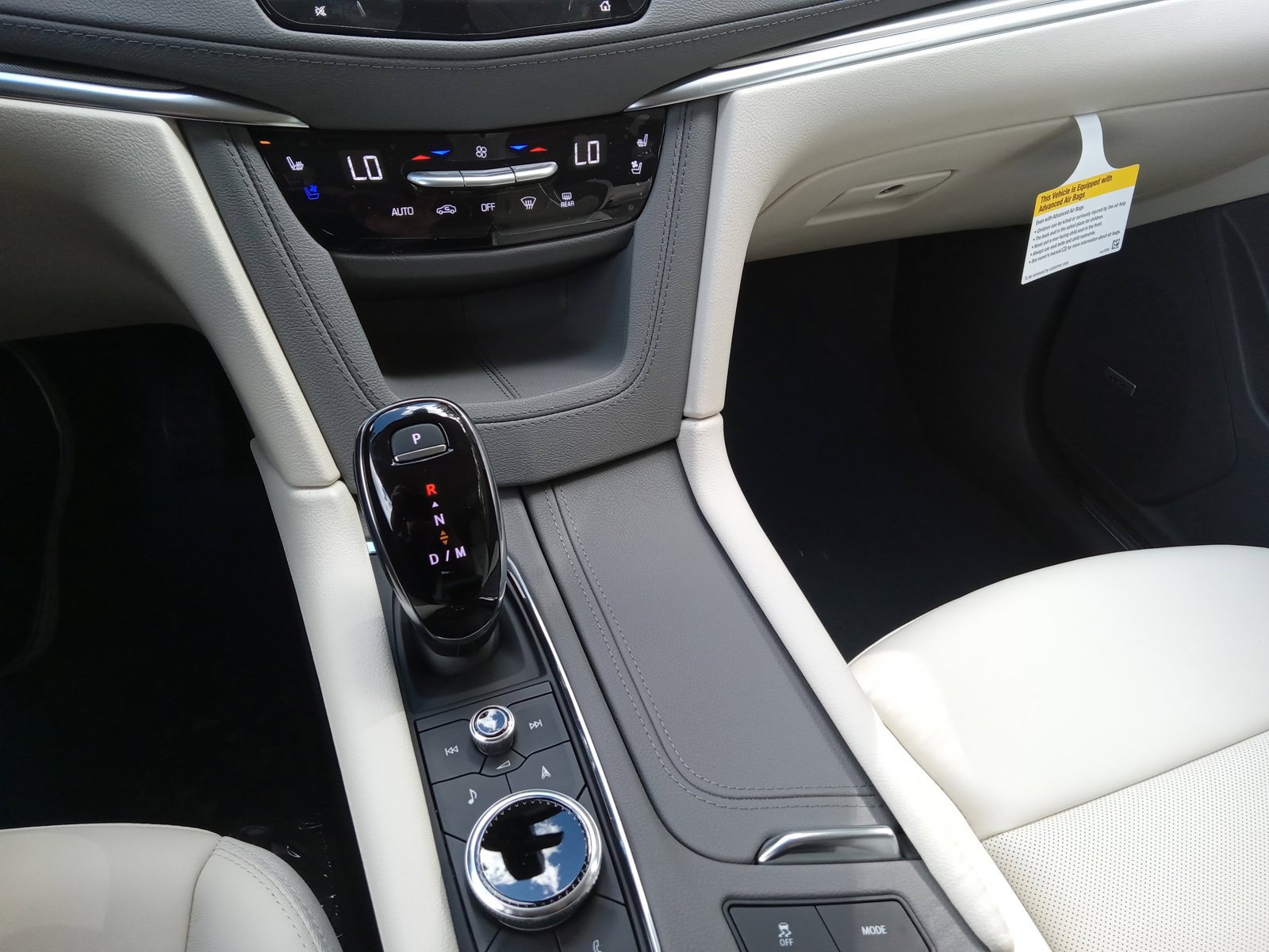 New 2026 Cadillac XT5 Premium Luxury w/ Driver Assist Package AWD/4WD image 18
