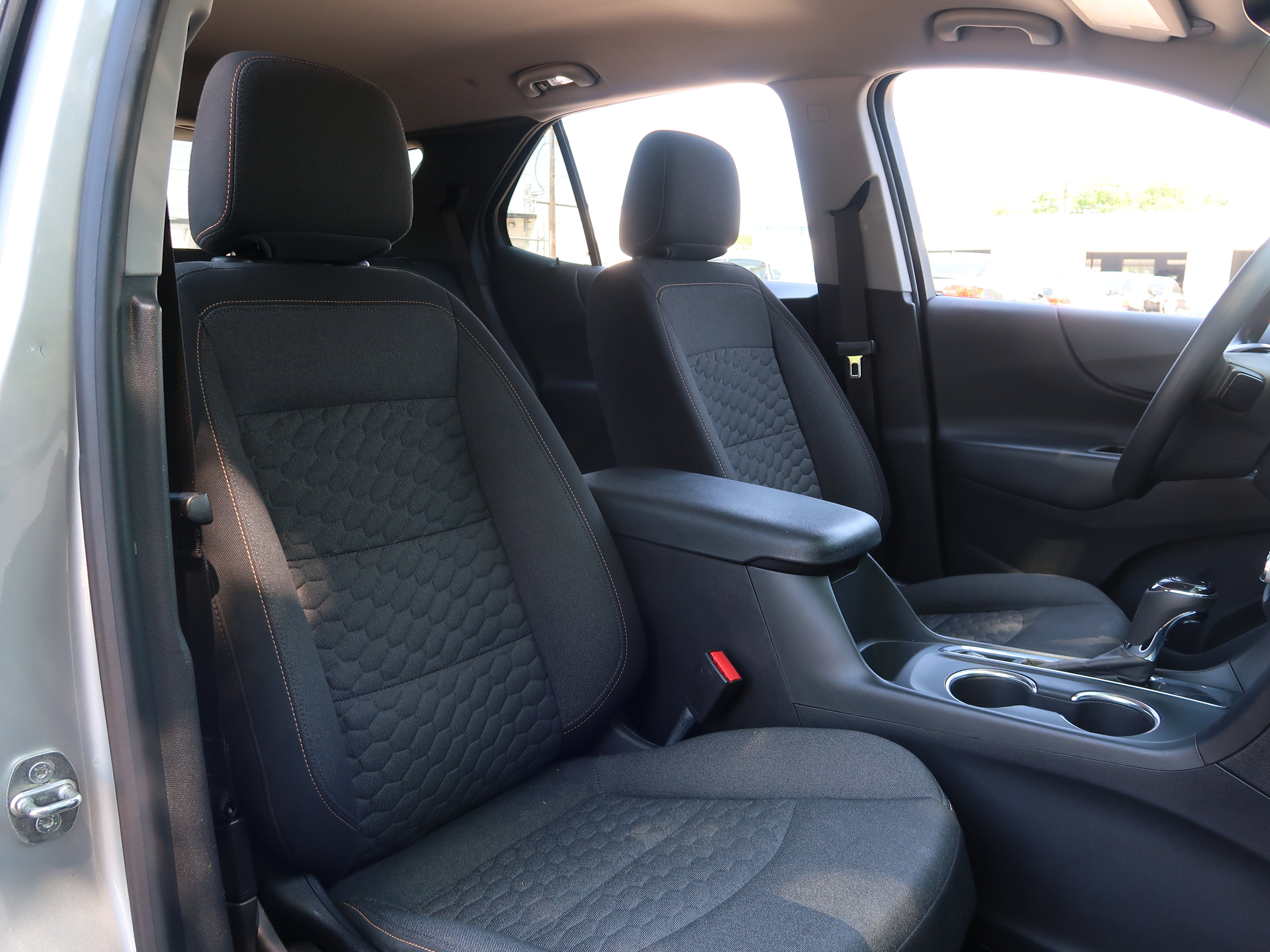 Used 2021 Chevrolet Equinox LT FWD image 13