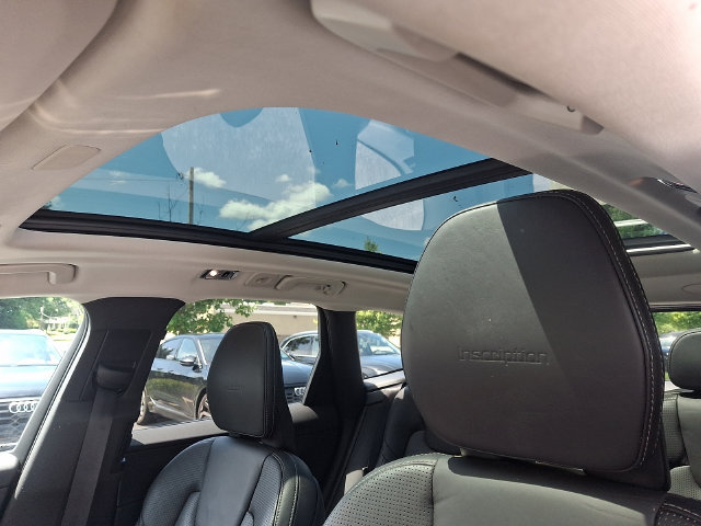 Used 2020 Volvo XC60 T6 Inscription w/ Protection Package Premier AWD/4WD image 14