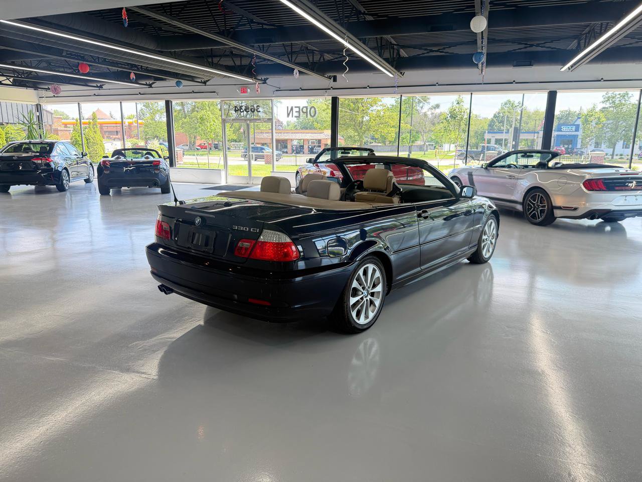 Used 2006 BMW 330Ci Convertible RWD image 5
