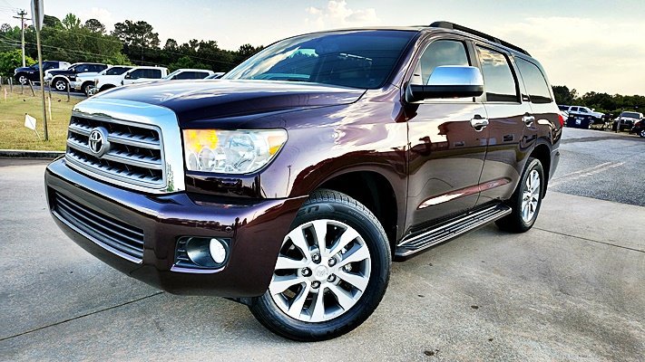 Used 2016 Toyota Sequoia Limited w/ Safety & Convenience Package RWD image 1