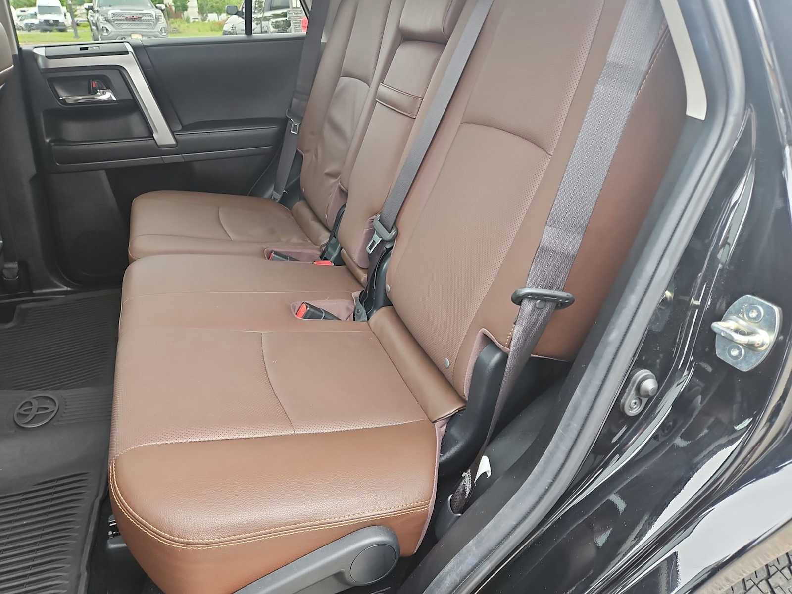 Used 2022 Toyota 4Runner Limited AWD/4WD image 21