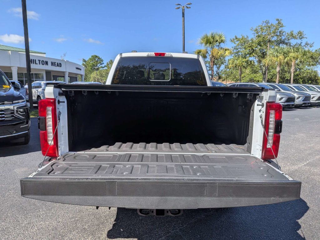 Used 2023 Ford F250 Lariat w/ Black Appearance Package AWD/4WD image 13