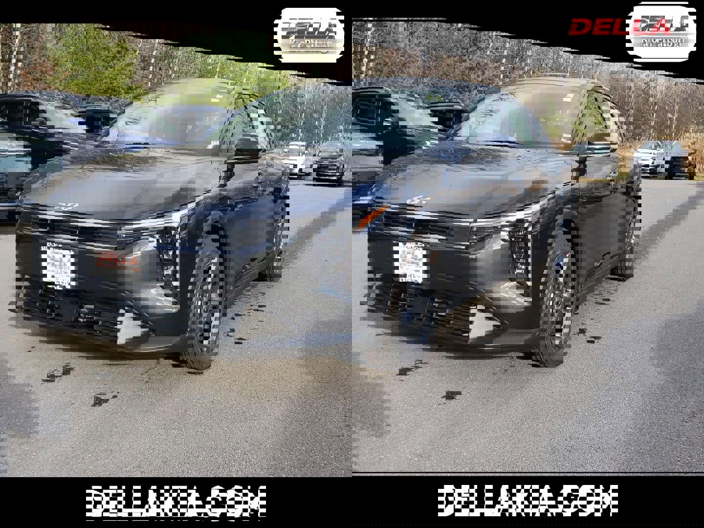 New 2025 Kia K4 LXS image 1