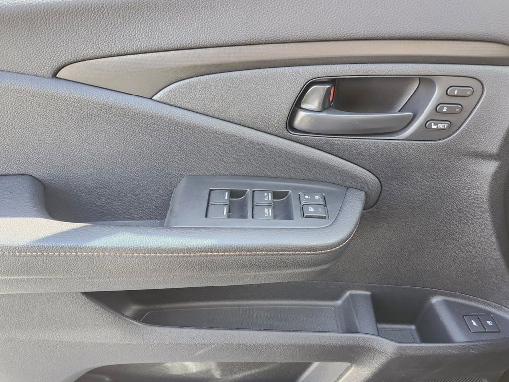 Certified 2024 Honda Passport TrailSport image 31