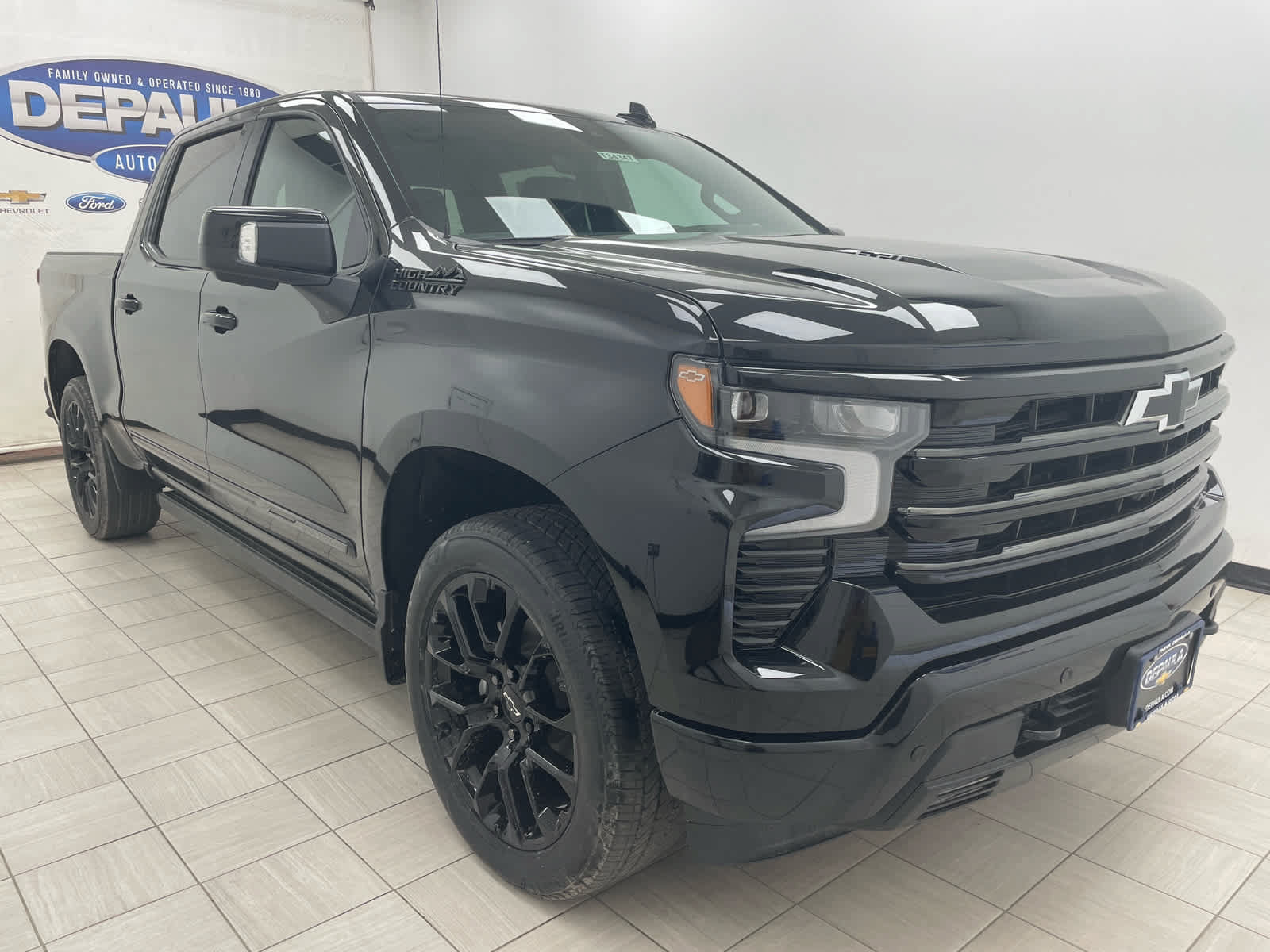 New 2026 Chevrolet Silverado 1500 High Country w/ High Country Premium Package AWD/4WD image 1