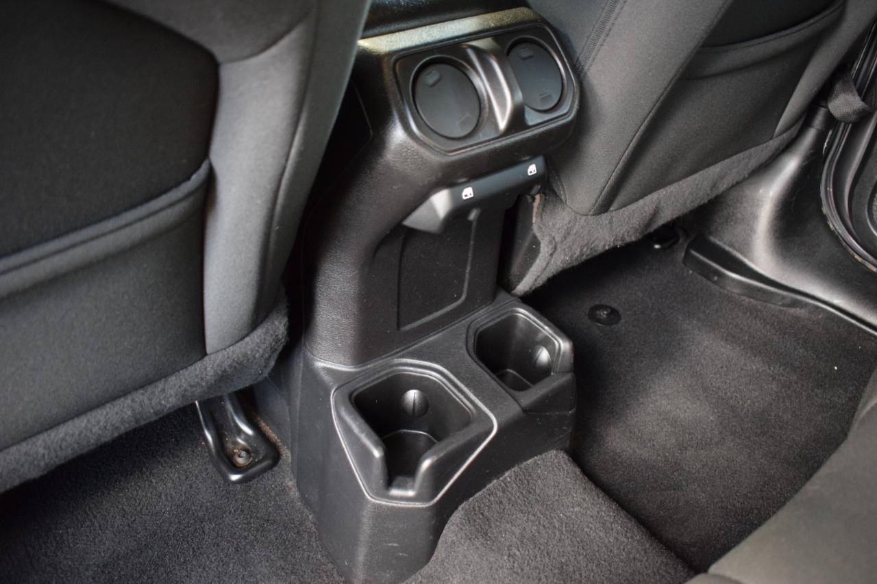 Used 2019 Jeep Wrangler Unlimited Sport S AWD/4WD image 33