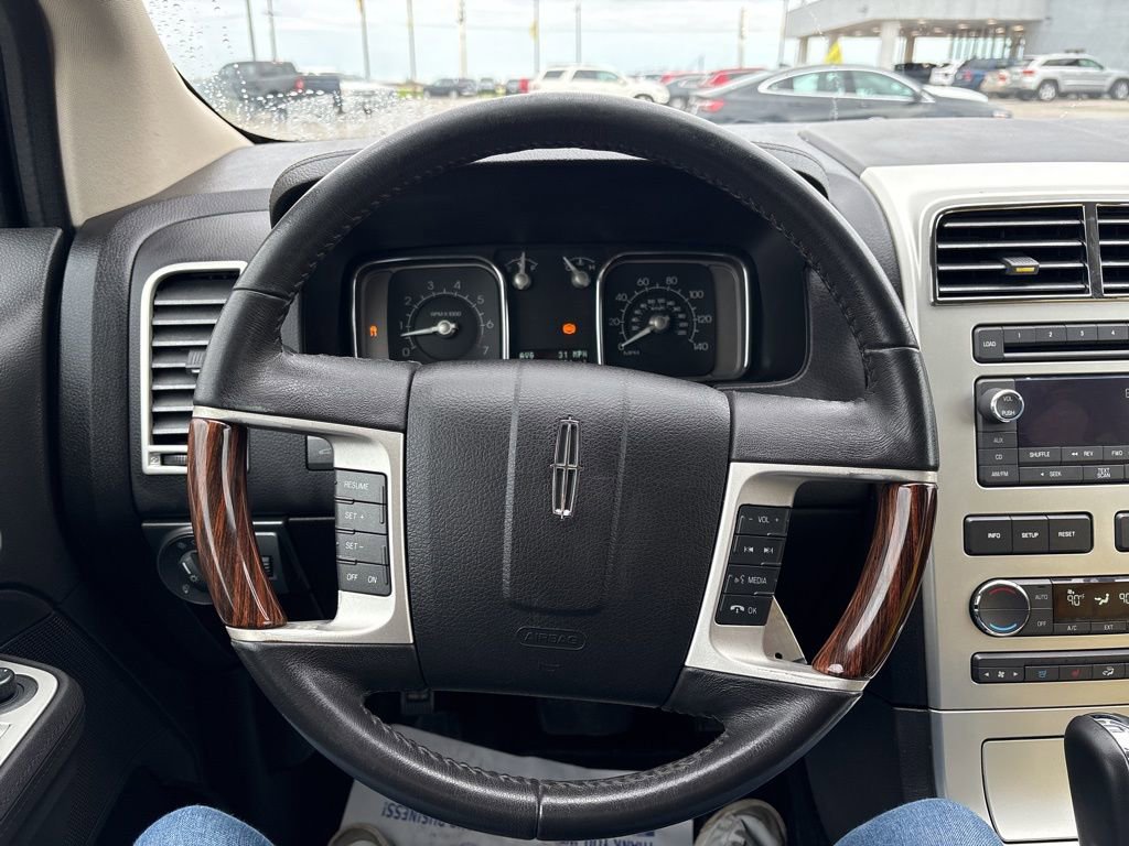 Used 2010 Lincoln MKX 2WD image 30