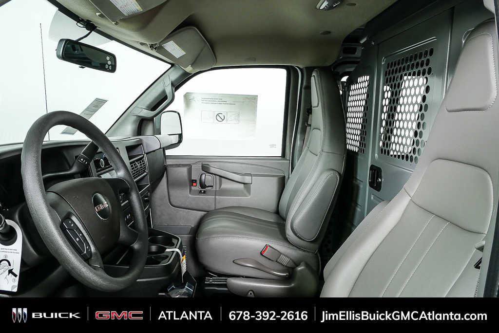 New 2025 GMC Savana 2500 w/ Driver Convenience Package RWD image 5