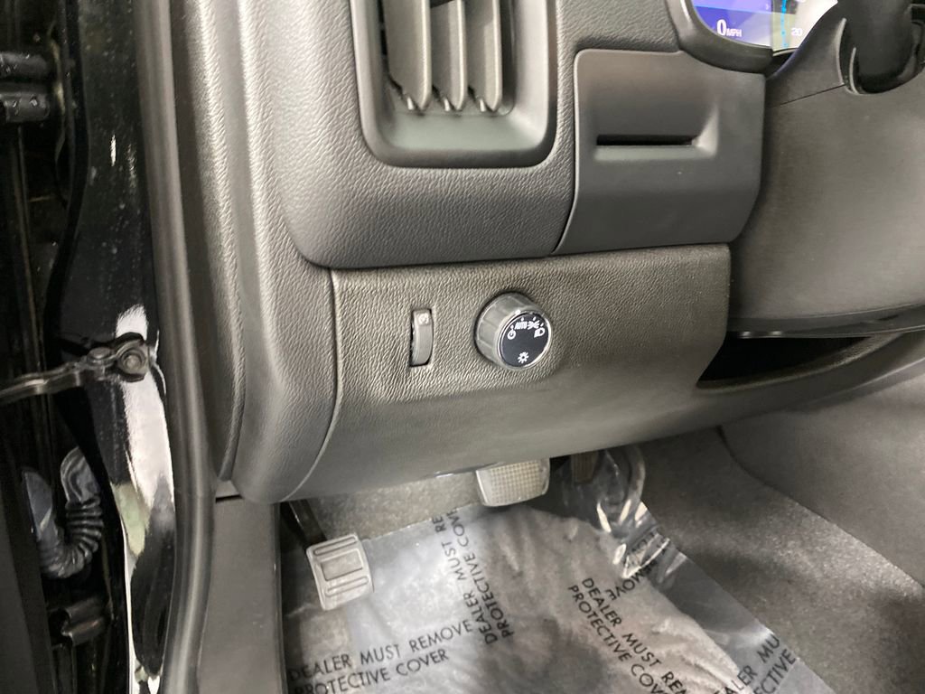 Used 2022 Chevrolet Colorado LT image 12