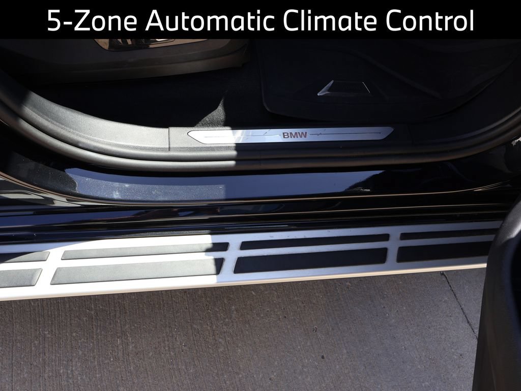 Certified 2024 BMW X7 xDrive40i AWD/4WD image 11