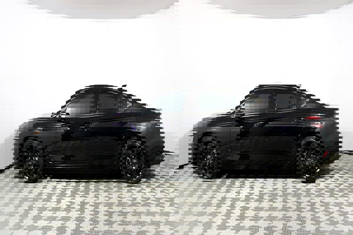 Used 2023 Genesis G70 2.0T w/ Sport Prestige Package image 35