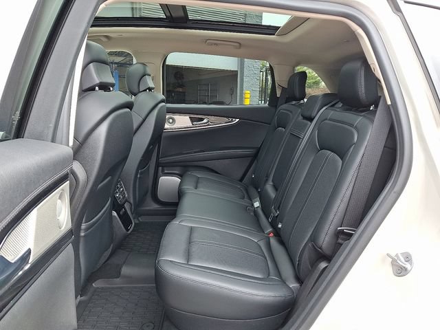 Certified 2023 Lincoln Nautilus Reserve w/ Equipment Group 202A AWD/4WD image 10