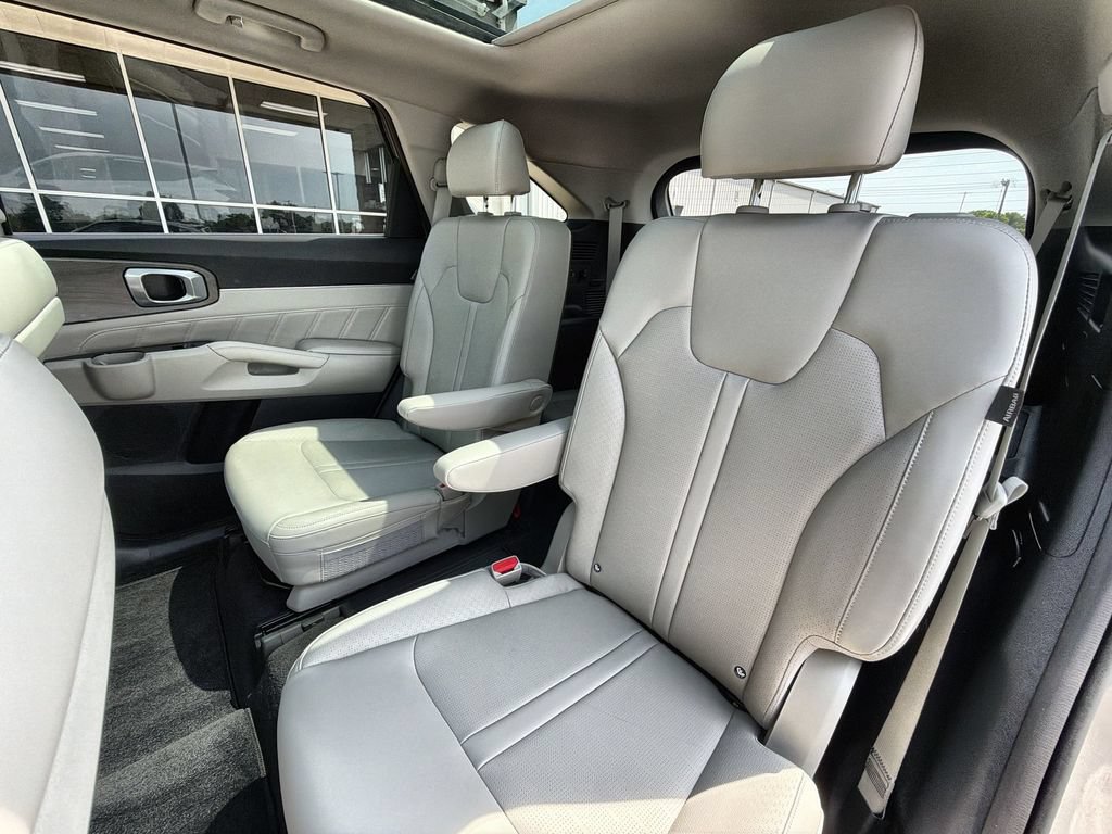 Used 2024 Kia Sorento SX AWD/4WD image 25