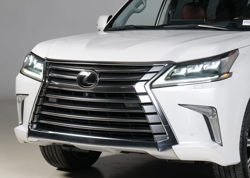 Used 2018 Lexus LX 570 4WD image 10