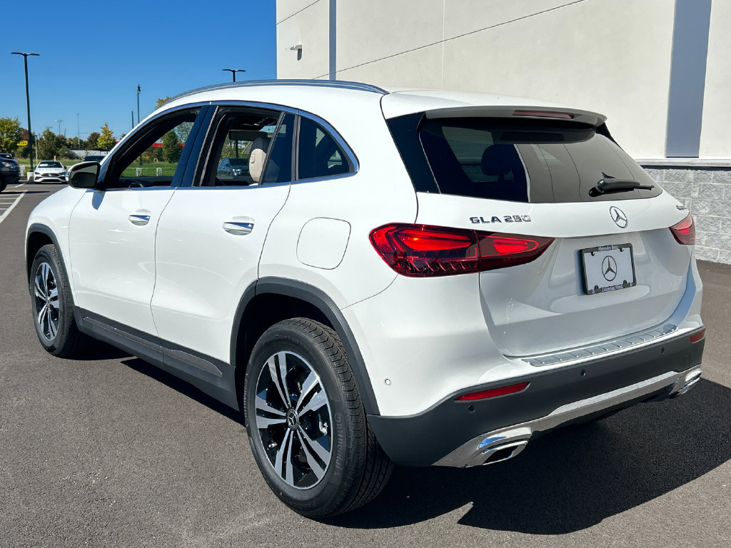 New 2026 Mercedes-Benz GLA 250 4MATIC image 5