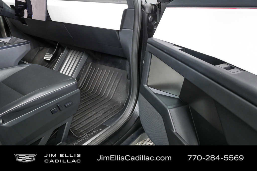 Used 2024 Tesla Cybertruck AWD Crew Cab image 24