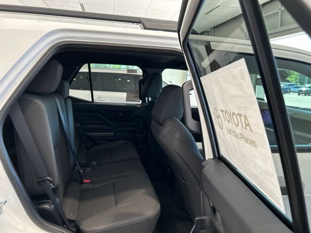 New 2026 Toyota 4Runner SR5 RWD image 17