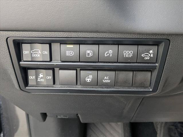 Used 2023 Toyota Sequoia Platinum AWD/4WD image 12