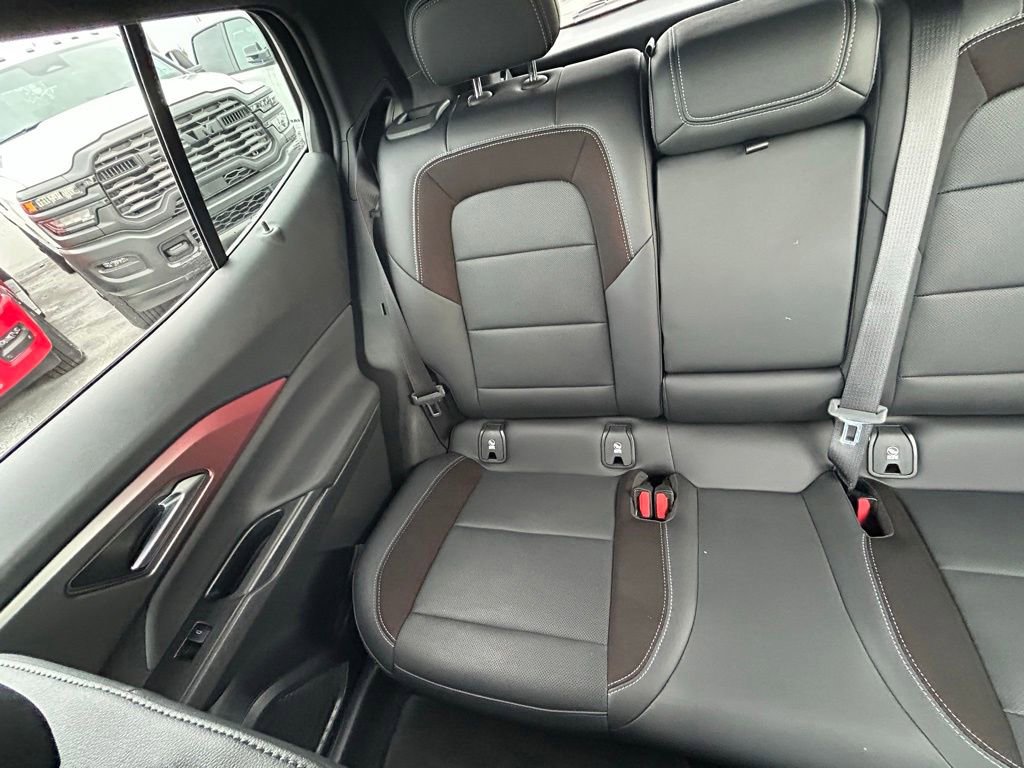 Used 2025 Chevrolet Equinox EV RS FWD image 12