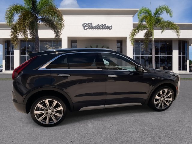 Certified 2023 Cadillac XT4 Premium Luxury w/ Technology Package FWD image 15