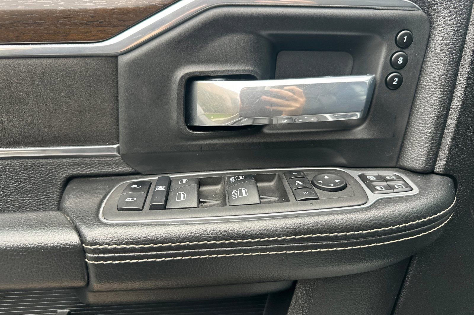 Used 2024 RAM 2500 Laramie image 11