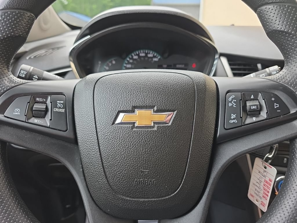 Used 2018 Chevrolet Trax LT AWD/4WD image 17