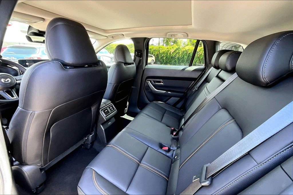 Certified 2025 MAZDA CX-50 AWD 2.5 Hybrid w/ Premium Pkg image 16
