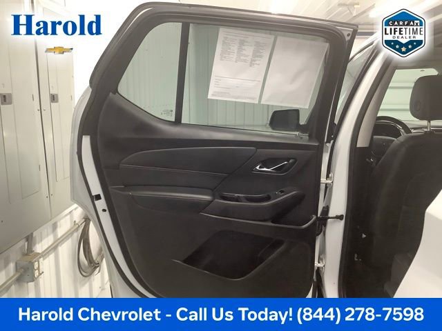 Used 2021 Chevrolet Traverse RS image 14