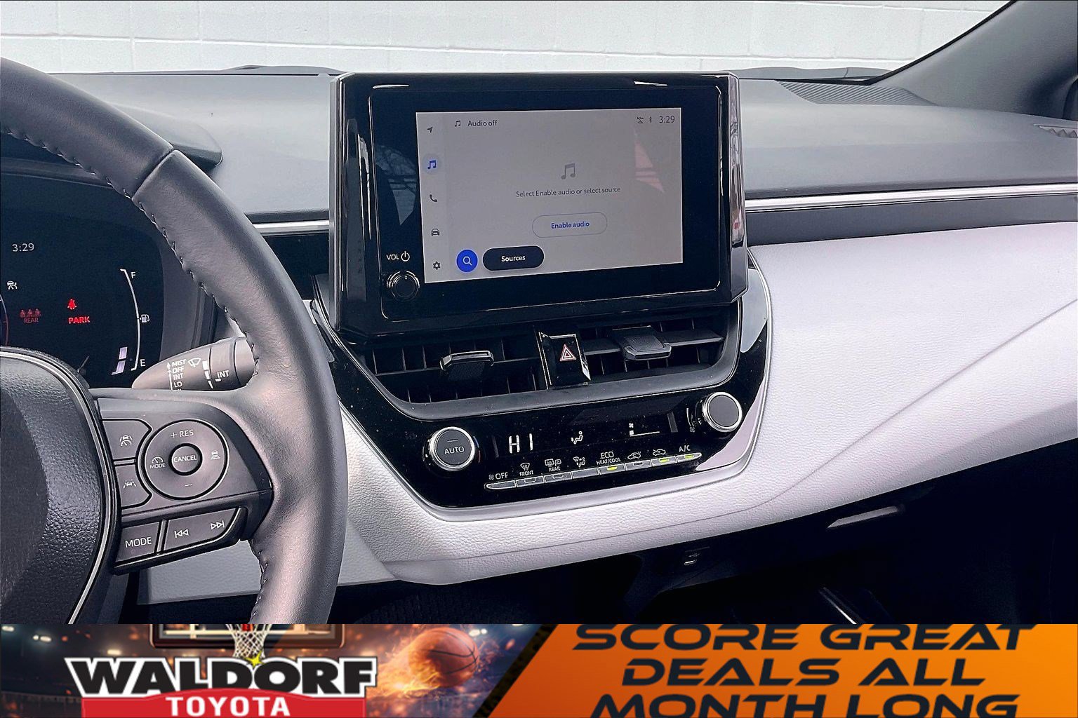 Used 2026 Toyota Corolla SE image 7