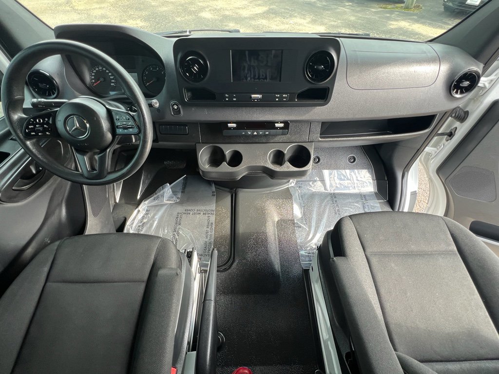 Used 2019 Mercedes-Benz Sprinter 1500 image 10