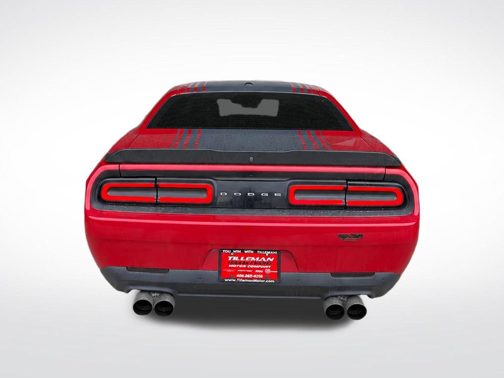 Used 2017 Dodge Challenger R/T RWD image 6