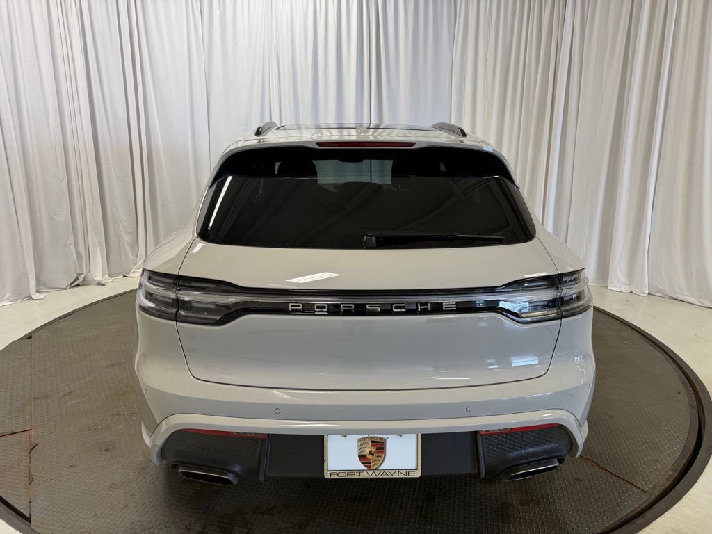 Certified 2026 Porsche Macan AWD/4WD image 28