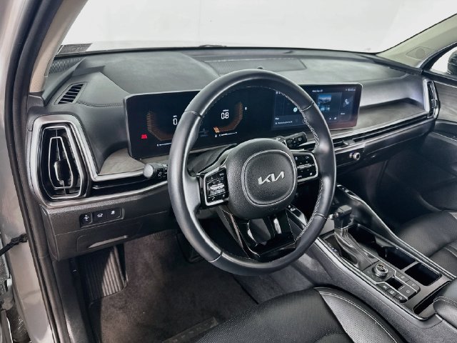 Used 2025 Kia Sorento X-Line EX AWD/4WD image 17