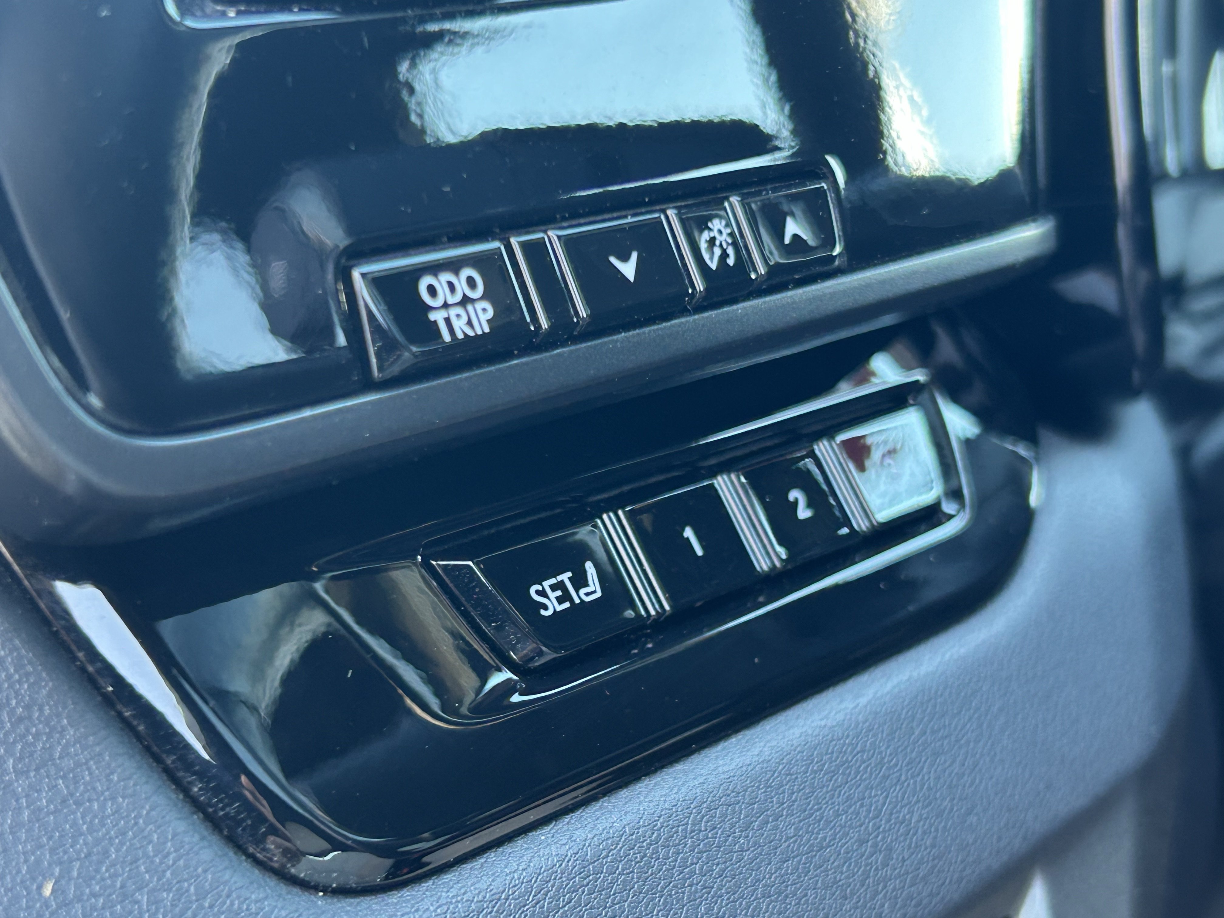 Used 2023 Lexus RX 350 Premium Plus w/ Accessory Package AWD/4WD image 15