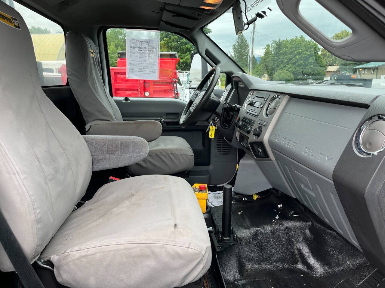 Used 2017 Ford F750 2WD Regular Cab Super Duty image 15