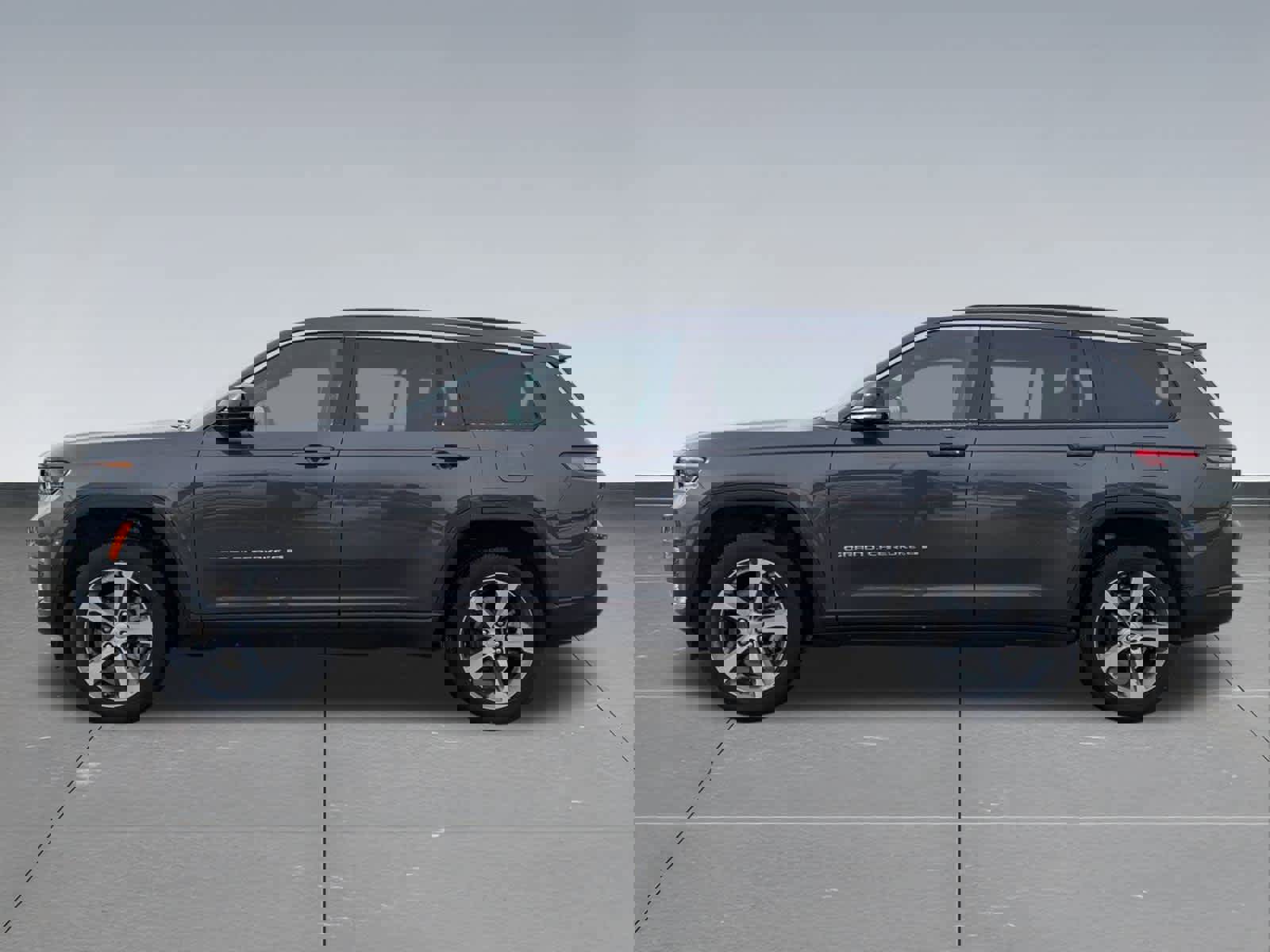 Used 2025 Jeep Grand Cherokee L Limited w/ Trailer Tow Package image 3