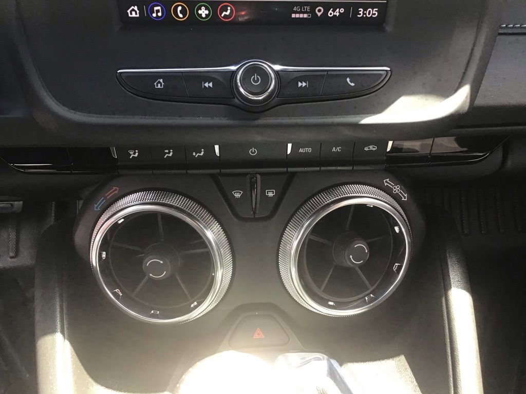 Used 2021 Chevrolet Camaro LT RWD image 26