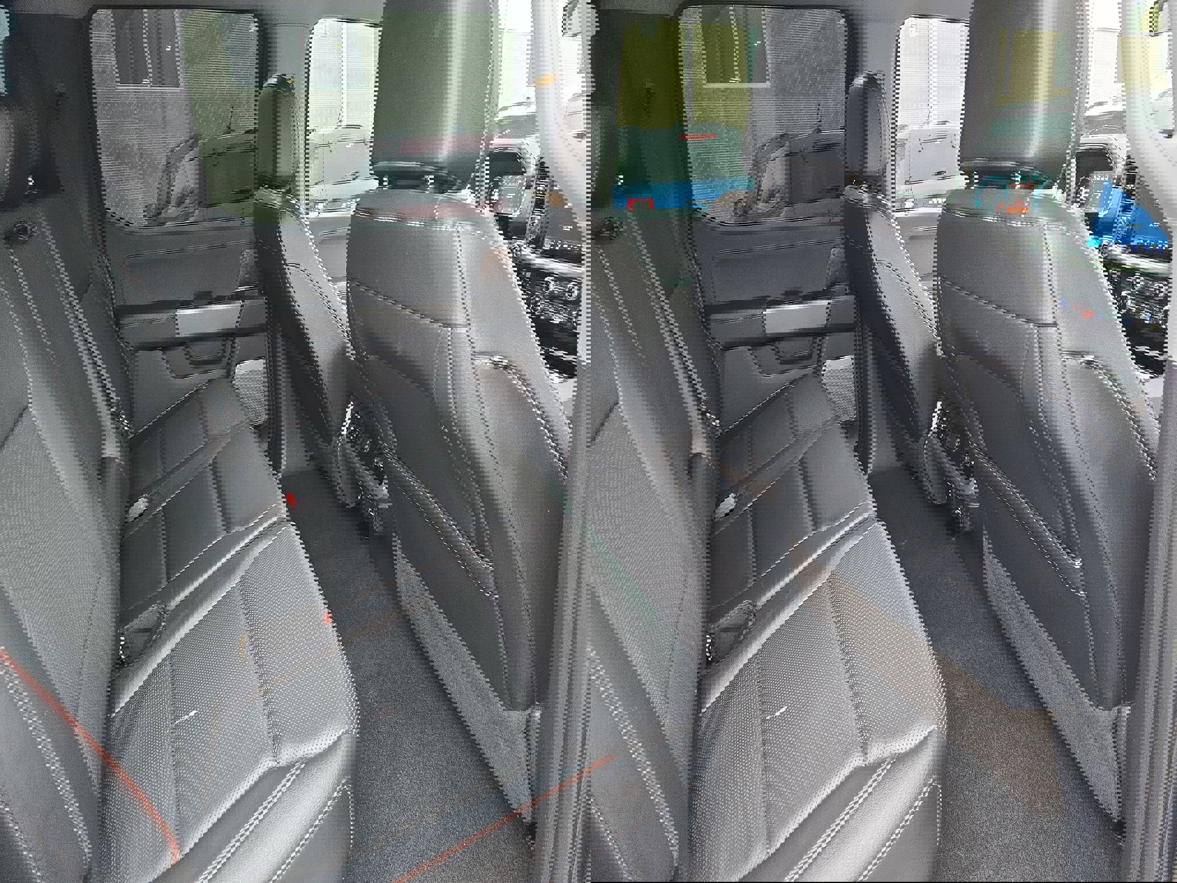 Used 2023 Ford F150 Lariat w/ Trailer Tow Package image 12