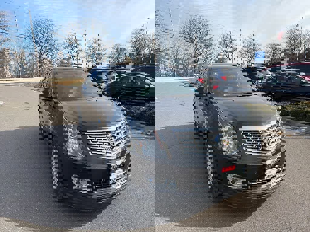 Used 2014 Cadillac SRX Luxury image 25