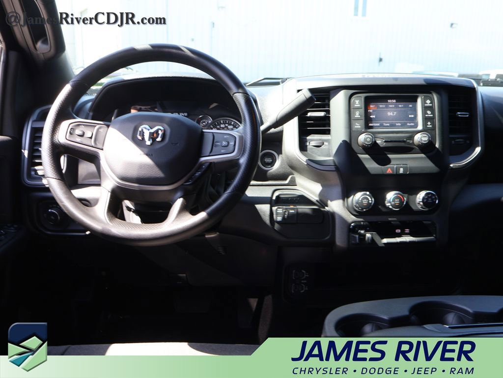 Used 2024 RAM 2500 Tradesman w/ Chrome Appearance Group image 18