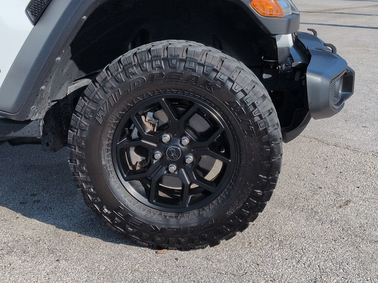 Used 2024 Jeep Wrangler Sport AWD/4WD image 10