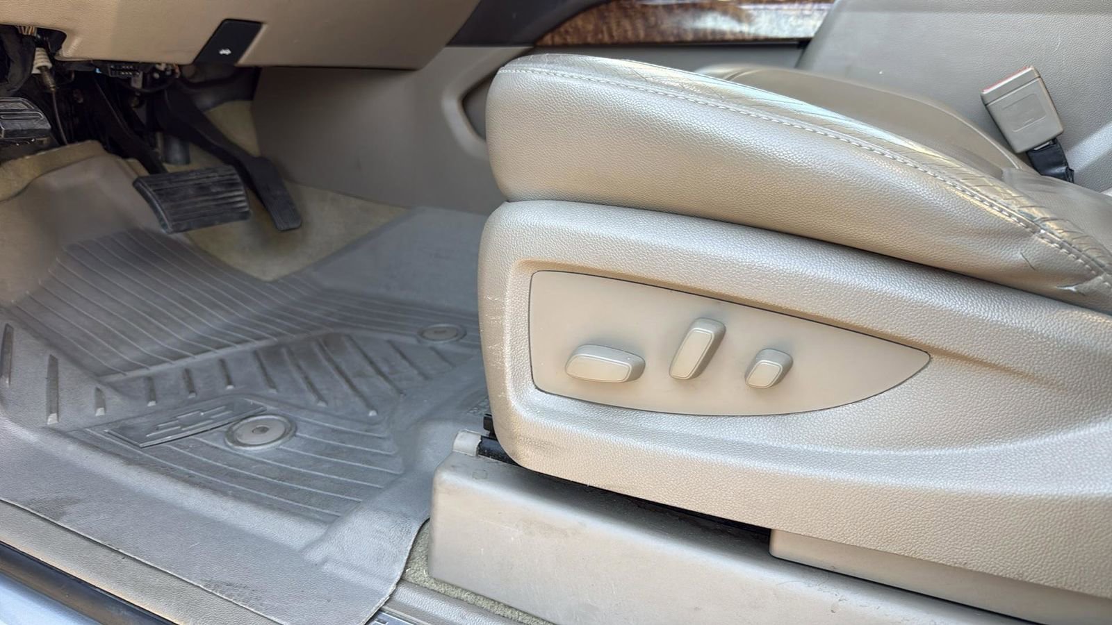 Used 2016 Chevrolet Tahoe LTZ image 11