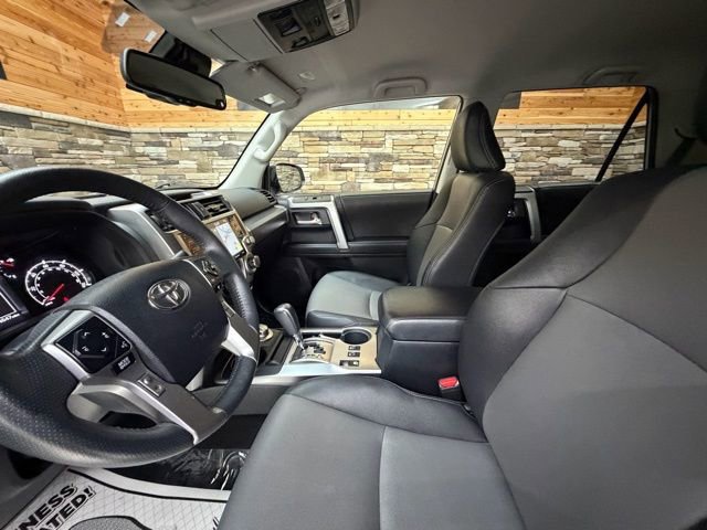 Used 2022 Toyota 4Runner SR5 Premium image 10